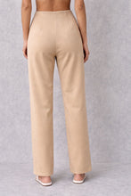 Load image into Gallery viewer, Camel kyla soft line jogger
