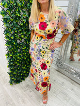 Load image into Gallery viewer, Beige background 3d flower dress
