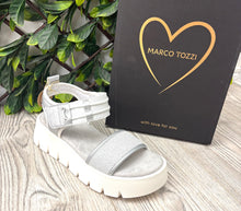 Load image into Gallery viewer, White and silver comb 197 marco tozzi sandal
