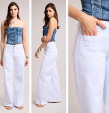 Load image into Gallery viewer, White toxik two pocket jeans
