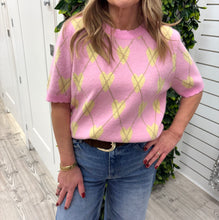 Load image into Gallery viewer, Pink with yellow heart design jumper
