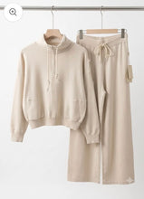 Load image into Gallery viewer, Chocolate, beige or black aspen zip loungesuits
