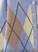 Load image into Gallery viewer, Blue or green diamond design cardigan
