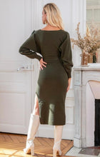 Load image into Gallery viewer, Green knit jumper dress flower embroidery
