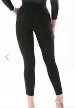 Load image into Gallery viewer, Black zip pocket legging
