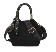 Load image into Gallery viewer, Black jm1778 handbag
