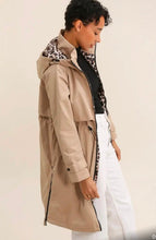 Load image into Gallery viewer, Beige with internal leopard raincoat
