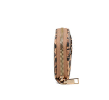 Load image into Gallery viewer, Leopard print zipped cardholder purse
