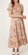 Load image into Gallery viewer, Floral shirred midi dress
