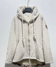 Load image into Gallery viewer, Green or beige zipped love paris hoodie
