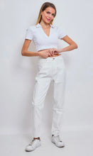 Load image into Gallery viewer, White boyfriend fit estee jeans 8
