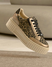 Load image into Gallery viewer, Leopard beige base marco tozzi trainer
