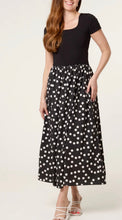 Load image into Gallery viewer, Beige, lemon or black ribbed polka italian dress
