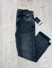 Load image into Gallery viewer, Black acid wash boyfriend toxik jeans
