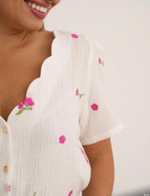 Load image into Gallery viewer, White scallop pink flower blouse kyla top
