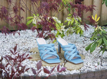 Load image into Gallery viewer, Blue mule heel 4,7,8
